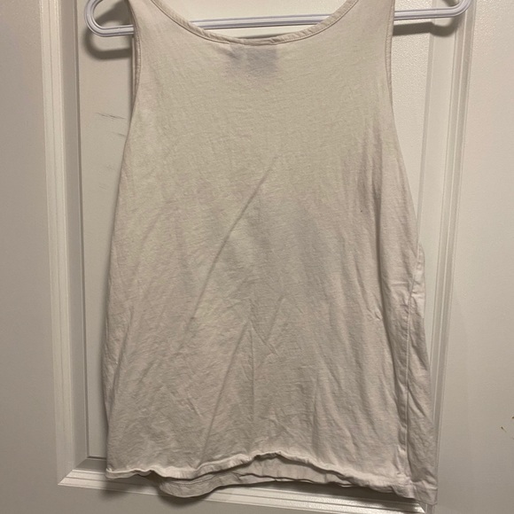 Tank top - Picture 2 of 3